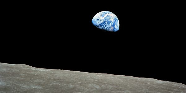 Earthrise.jpg