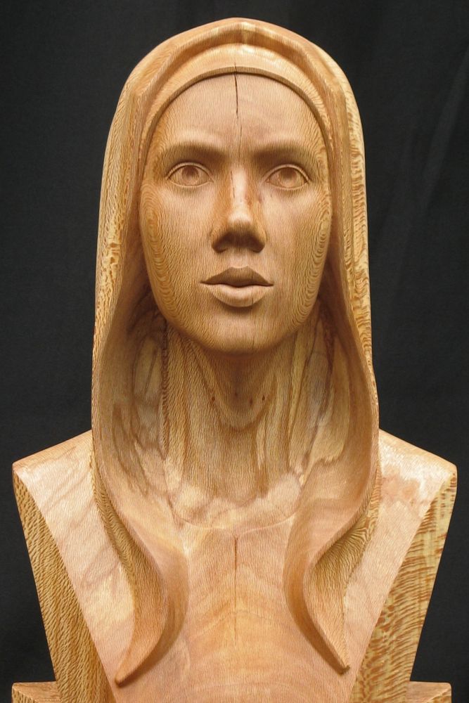 Vrouwenkop van van Leo Pruijt in lindenhout: Girl without pearl earring, front-right