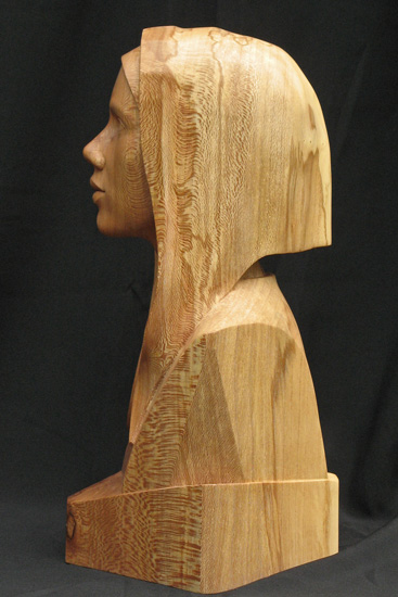 Vrouwenkop van van Leo Pruijt in lindenhout: Girl without pearl earring, front-right-detail