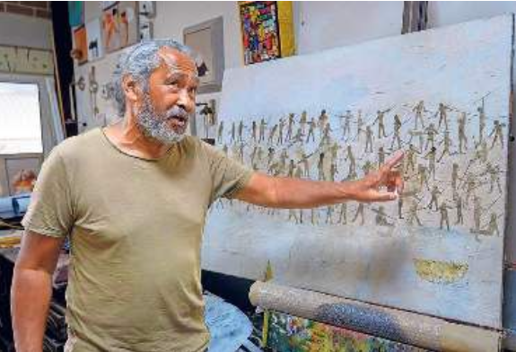 Lakalay bij zijn werk geïnspireerd op grottekeningen van Kisar